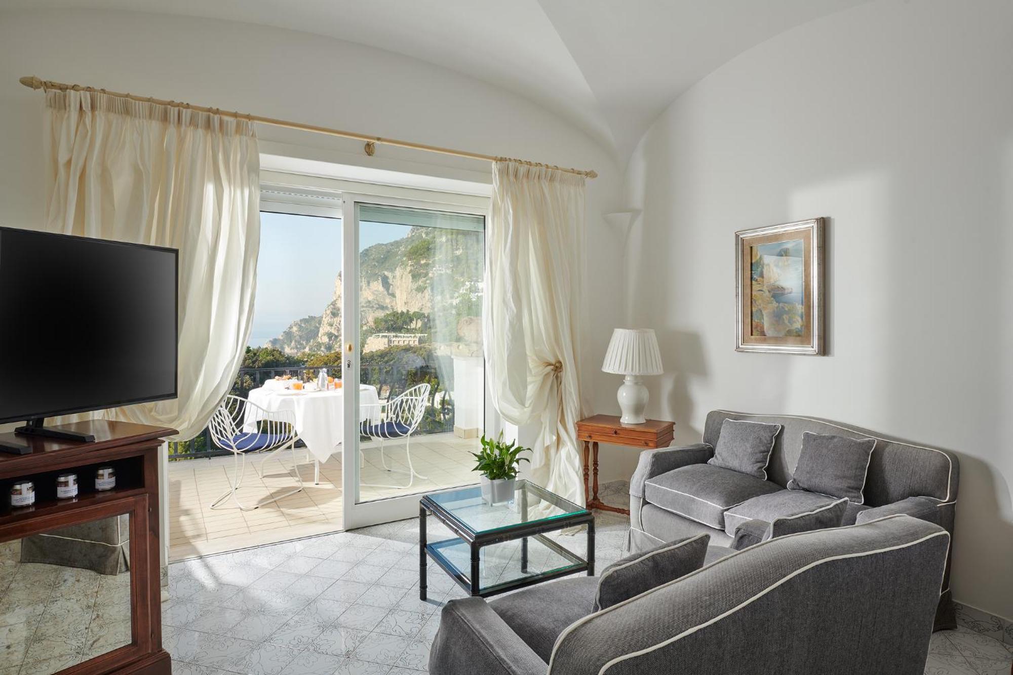 Deluxe Junior Suite